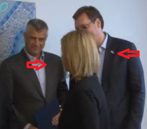 Kush ju hoqi amblemat, simbolet e shtetit delegacionit kosovar dje ne Bruksel ?! Ambll