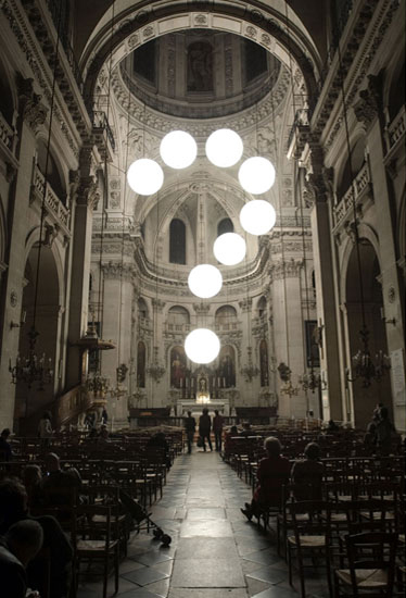 Art : l'architecture de nos églises utilisée pour la déchéance  Stadler