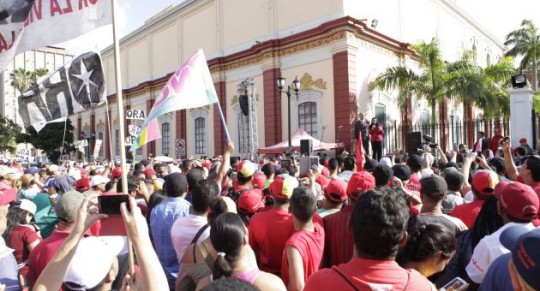 Venezuela hoy, la revolucion continua... - Página 5 Pueblo-y-diputados-540x291