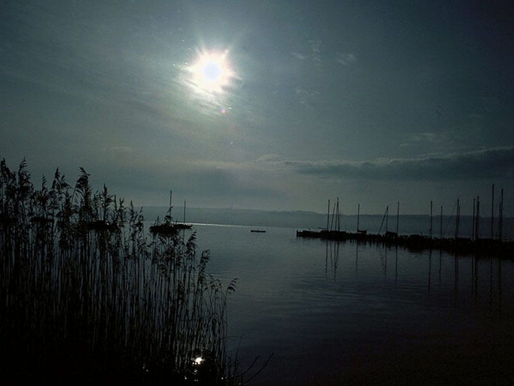 Simplemente Naturaleza Amanecer-En-El-Lago