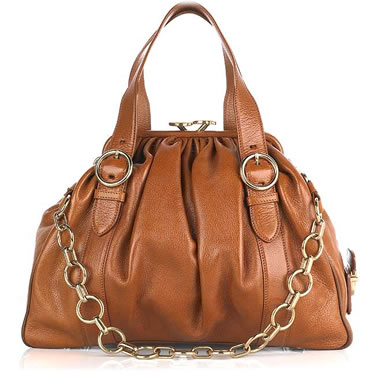 مجموعة من الحقائب العملية Marc_jacobs_karen_leather_frame_handbag