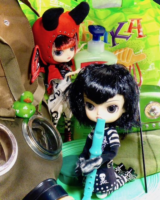 challenge 4 - GREEN - deadline 9/6 - 2nd doll required Dal_green_sm