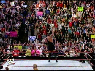 Big Show Vs Undertaker vs Orton pour le titre intercontinental Dans un match des bucherons sans DQ 016