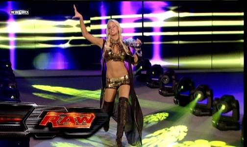 Ment Event Maryse VS Michelle McCool Unifed Divas Champion 004