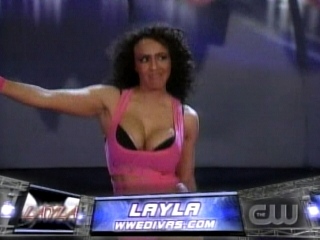 Layla is here et elle veut un match (speech) 006