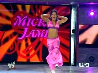 Mickie James 043