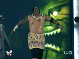 Umaga defis Ric Flair 01