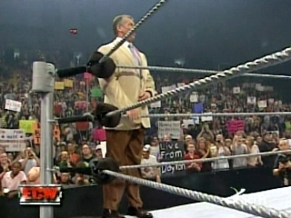 hbk vs vince 013