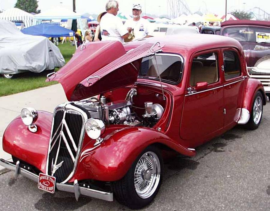 A Custom Citroen Traction Avant Nat145