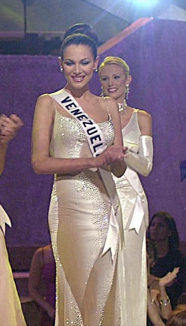 Á hậu 3 Miss Universe 2001 Eva Ekvall đã qua đời vì bệnh ung thư 3766925w-365xXx80