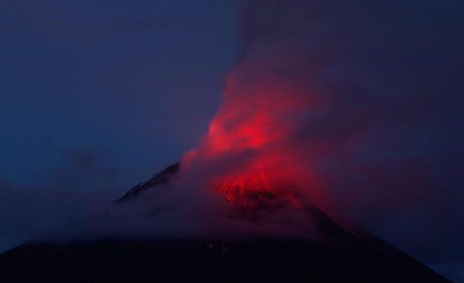 SEGUIMIENTO MUNDIAL DE VOLCANES. - Página 9 Volcan-XxXx80