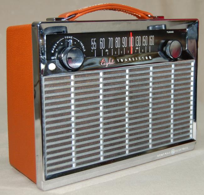 radio - Vecchia Radio Vintage si può trasformare?? GE-P780A-b