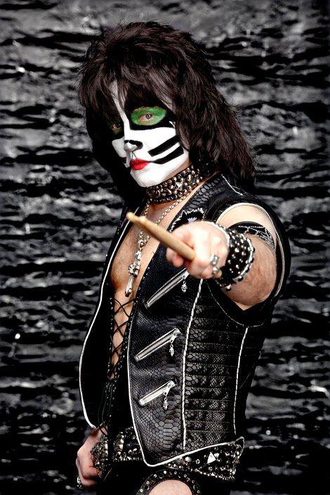 Eric Singer (Kiss) : le fan sous le maquillage Kiss-Eric-Singer