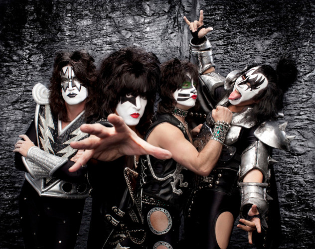 Eric Singer (Kiss) : le fan sous le maquillage Kiss-Monster500