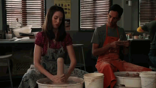 GIFS ... - Página 61 Alison-brie-sexy-stroke