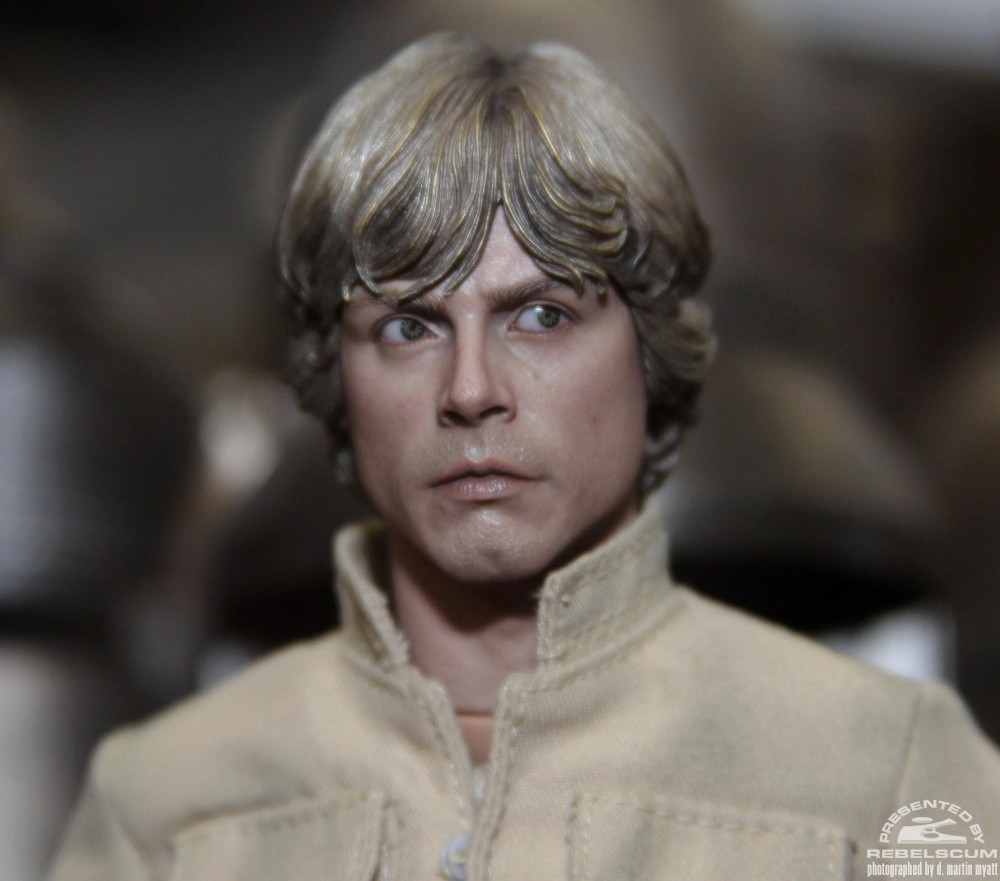 [SDCC 2011] Hot Toys - DX07 Luke Skywalker / Bespin IMG_9237