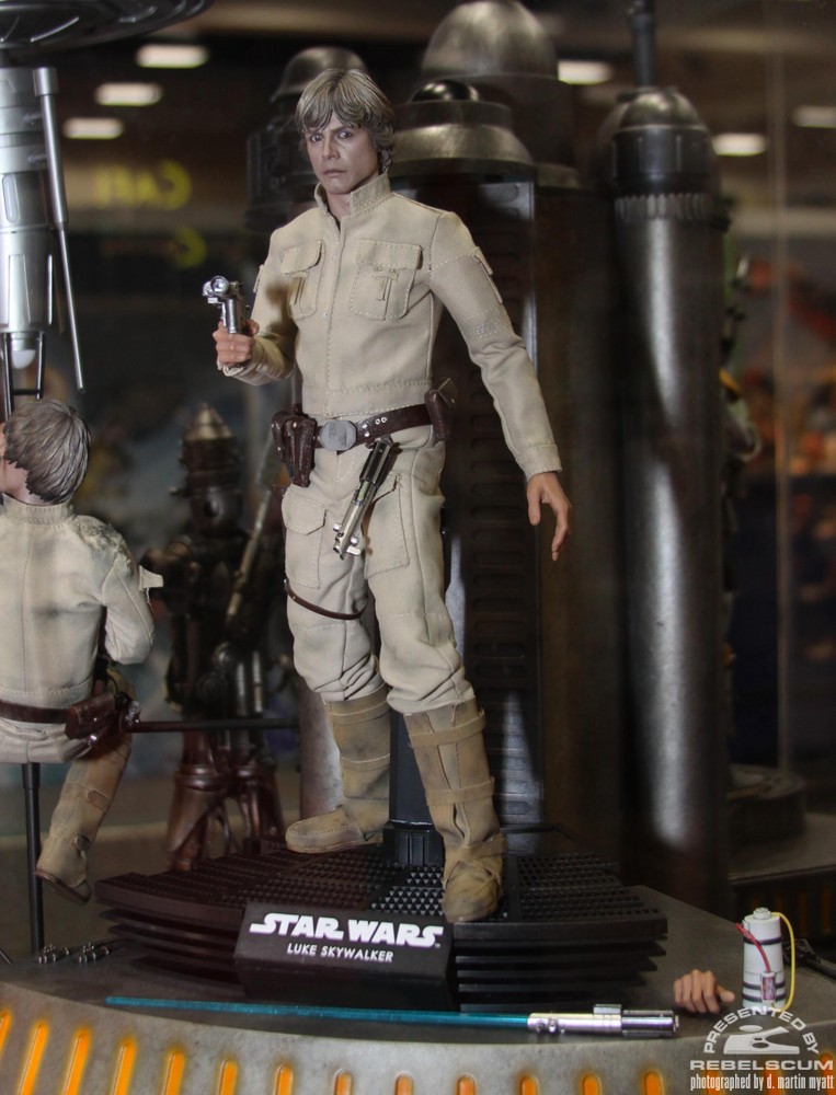 [SDCC 2011] Hot Toys - DX07 Luke Skywalker / Bespin IMG_9245