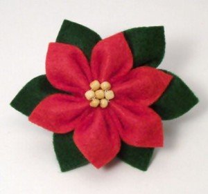 Flor de feltro  Flor-de-feltro-Enfeite-de-Natal-300x281