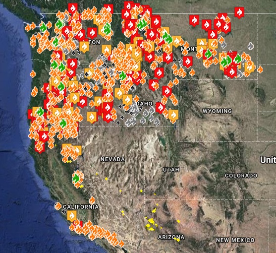As Hurricanes Slam the South, the Western US Is Literally on Fire  Fires-west-1