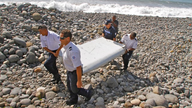 AVION MALASIO DERRIBADO POR MISIL??? - Página 2 Ala