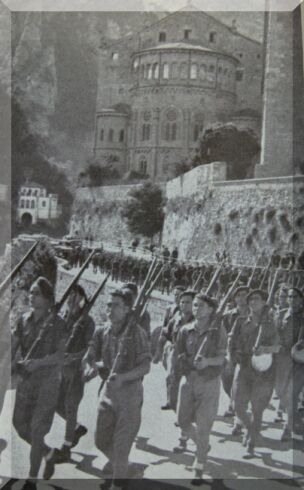 FOTOGRAFÍAS DEL TERCIO DE REQUETÉS DE NUESTRA SEÑORA DE MONTSERRAT Montserrat1