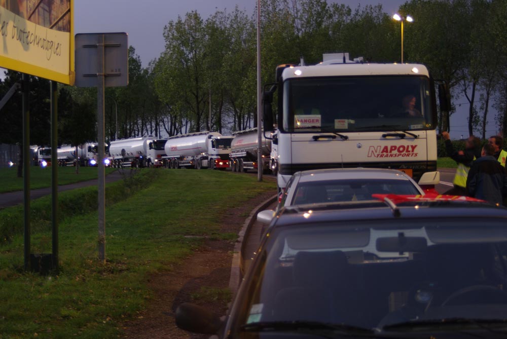 2010 - Blocage du dépôt de carburant de Caen le 18 octobre IMGP2071