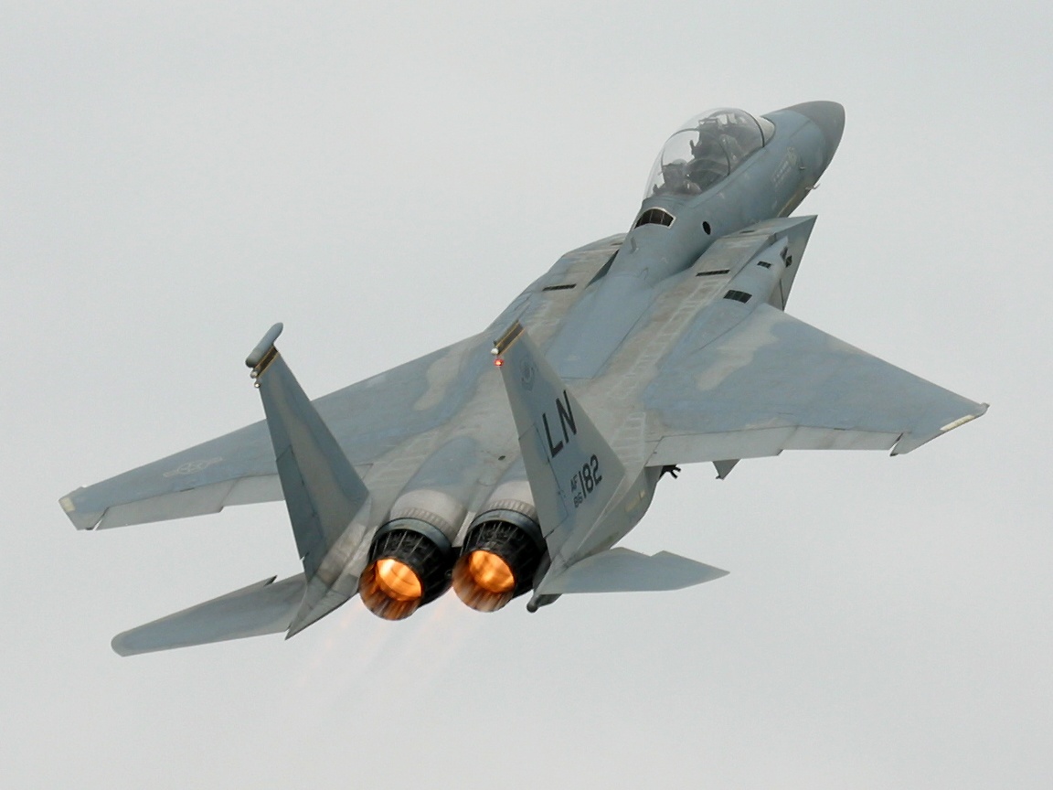 اجمل صور اقوى طائرات الجيل الرابع وطائرات الرابع والنصف F15ClimbingSharply5oClock