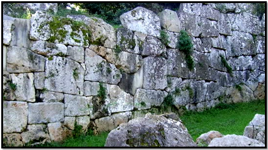 Oculto en Italia: Ruinas ciclópeas prohibidas, (¿de gigantes de la Atlántida?) Cyclopean-Ruins-Cosa-1