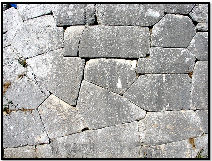 Oculto en Italia: Ruinas ciclópeas prohibidas, (¿de gigantes de la Atlántida?) Cyclopean-Ruins-Pigra-Pietrabbondante-2
