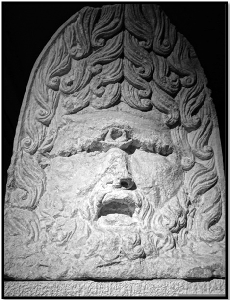 Oculto en Italia: Ruinas ciclópeas prohibidas, (¿de gigantes de la Atlántida?) Cyclopes-Statue-stone-2