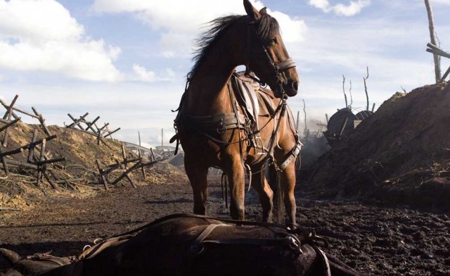 Top 10 - 2012 - Page 2 Cheval-de-guerre-spielberg