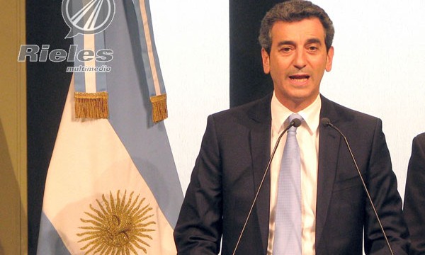 RANDAZZO AFIRMÓ DESDE CHASCOMÚS QUE EL ‘RAMAL QUE SE REHABILITA TIENE QUE DAR UN BUEN SERVICIO’ Prensa_florencio-randazzo-600x360