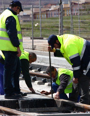 ESPAÑA: METROPOLITANO DE TENERIFE REPONDRÁ UNO DE LOS CARRILES DEL TÚNEL DE TACO LA PRÓXIMA SEMANA 0210