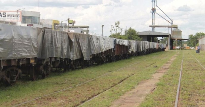 PARAGUAY: TREN POSADAS-ENCARNACIÓN, FRENADO AL PARECER POR ‘EXTRAÑOS INTERESES’ 12-690x360