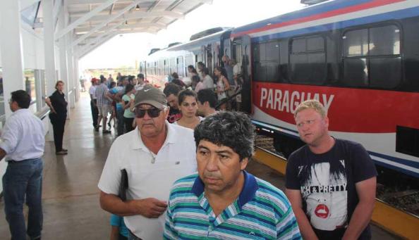 EMPEZÓ A CIRCULAR EL TREN QUE UNE POSADAS Y ENCARNACIÓN 01