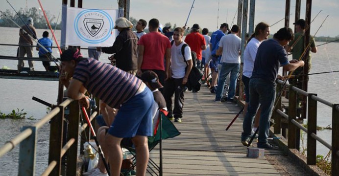 JÓVENES DE LA FRATERNIDAD REALIZARON TORNEO DE PESCA SOLIDARIO EN BENEFICIO A ESCUELA ENTRERRIANA Fraternidad2-692x360