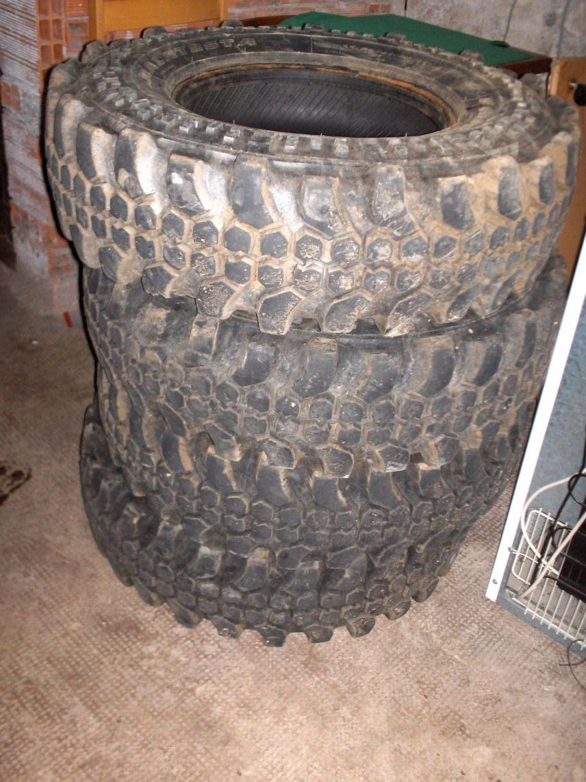 Extreme T3 235/85r16 "adatte" a Rocky HPIM7850