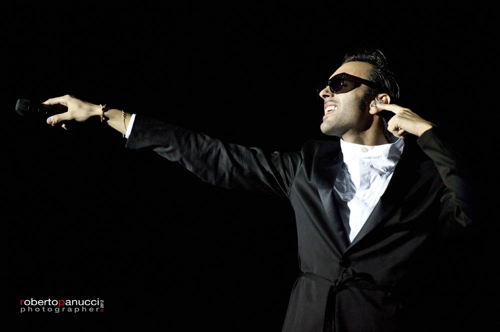 [FOTO] Tour Teatrale 2012 - Assisi 18/05 Mengoniassisi-07