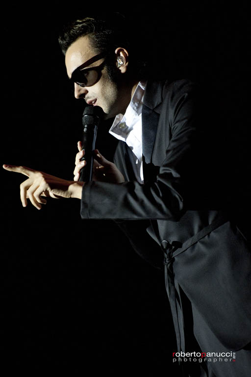 [FOTO] Tour Teatrale 2012 - Assisi 18/05 Mengoniassisi-38