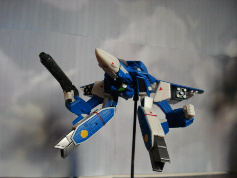 Test des VF-1 au 1/100 de Toynami Gerwalk%20%281%29