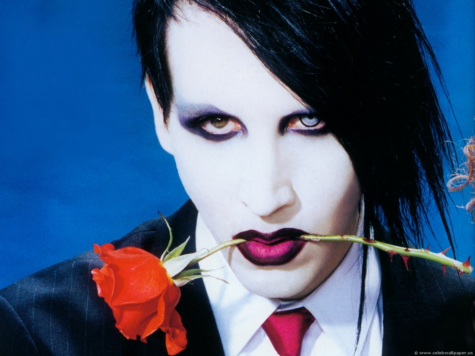 Él lo que quiere es que "le coma el tigre":  - Página 2 Marilyn_manson_1