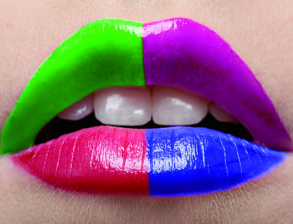 Colección de fotografías de labios - Página 3 Labios-cuatro-colores