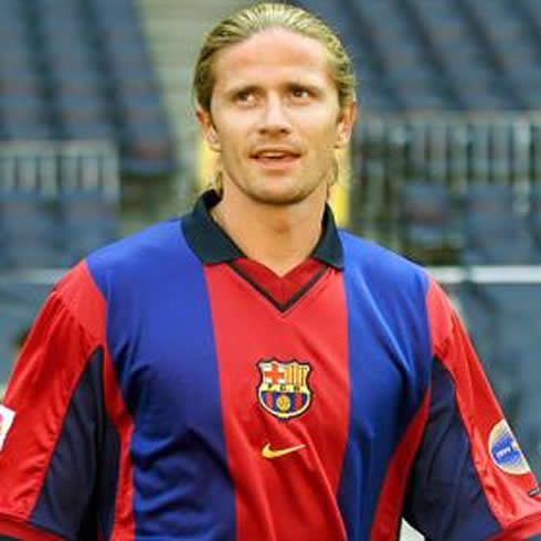 PARECIDOS RAZONABLES - Página 13 Cristiano-ronaldo-412-emmanuel-petit-fc-barcelona