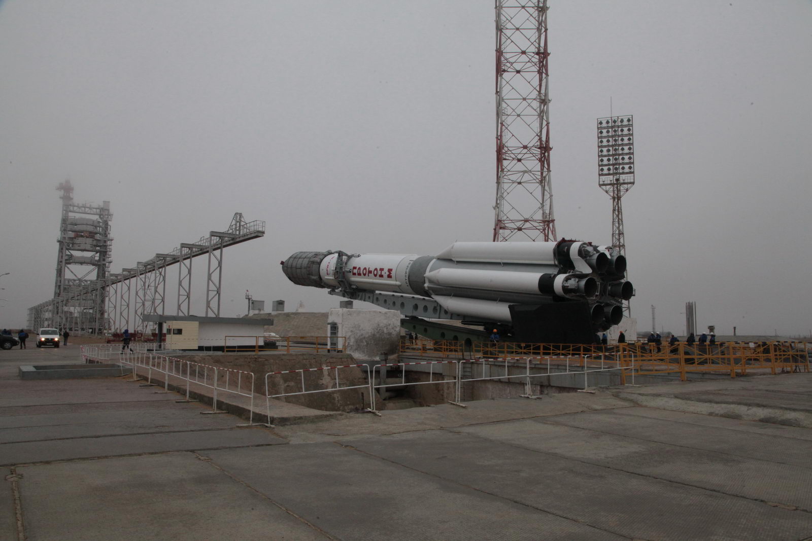 Lancement Proton-M / Eutelsat-9B - 29/01/2015 [succès] 4120105070