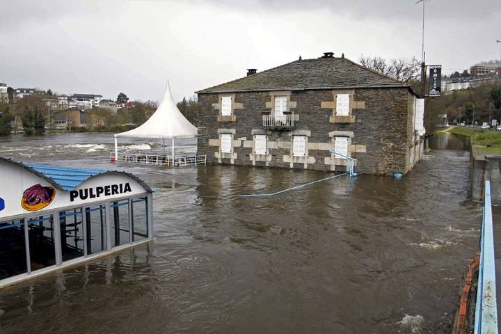 Unas 1.500 personas de 410 casas han tenido que ser desalojadas por el temporal en Andalucía 1267119409966