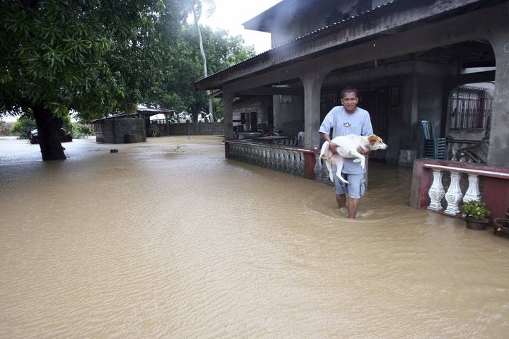 El potente tifón 'Megi' deja al menos cinco muertos en Filipinas 1287413736846
