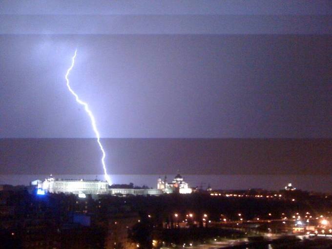 Impresionante tormenta eléctrica en Madrid 1277461342804