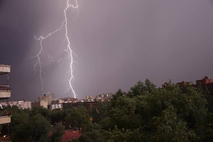 Impresionante tormenta eléctrica en Madrid 1277461421769