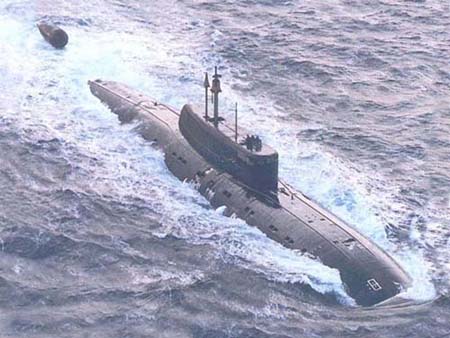 الغواصة النووية الروسية متعددت الاغراض كوندور ا 945 Apl_pr_945a