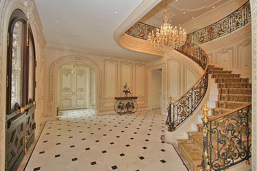 Nickolas Black Mansion One-call-staircase